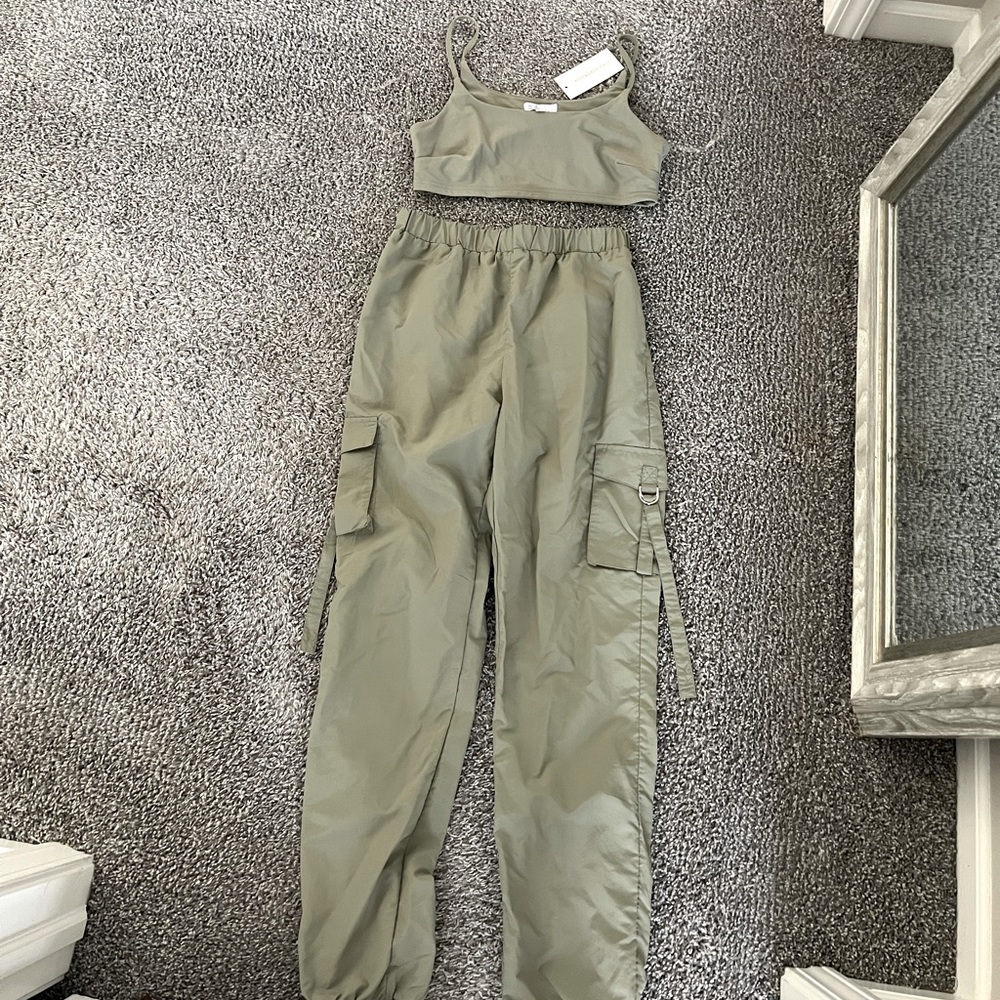 Brand new jogger set olive medium